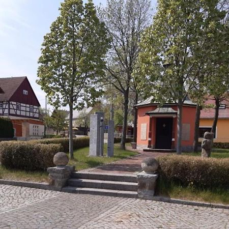 Neu! Ferienwohnung Hanka Crostwitz المظهر الخارجي الصورة